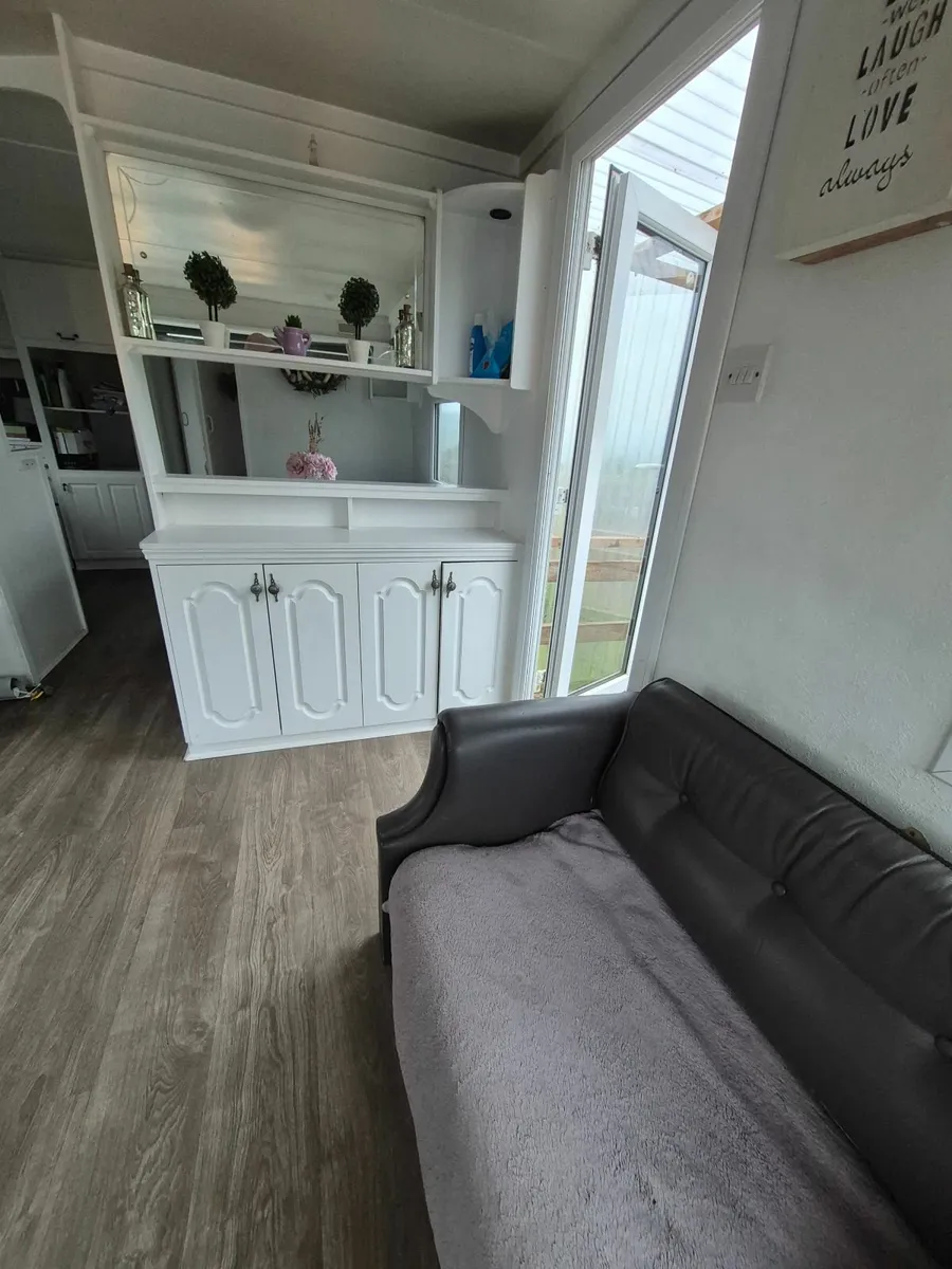 Mobile home - Image 1