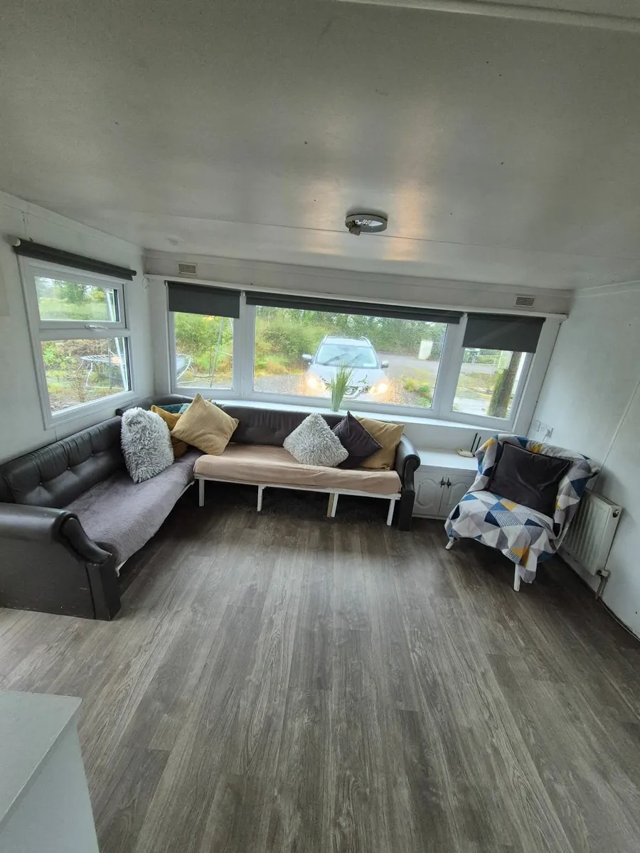 Mobile home - Image 2