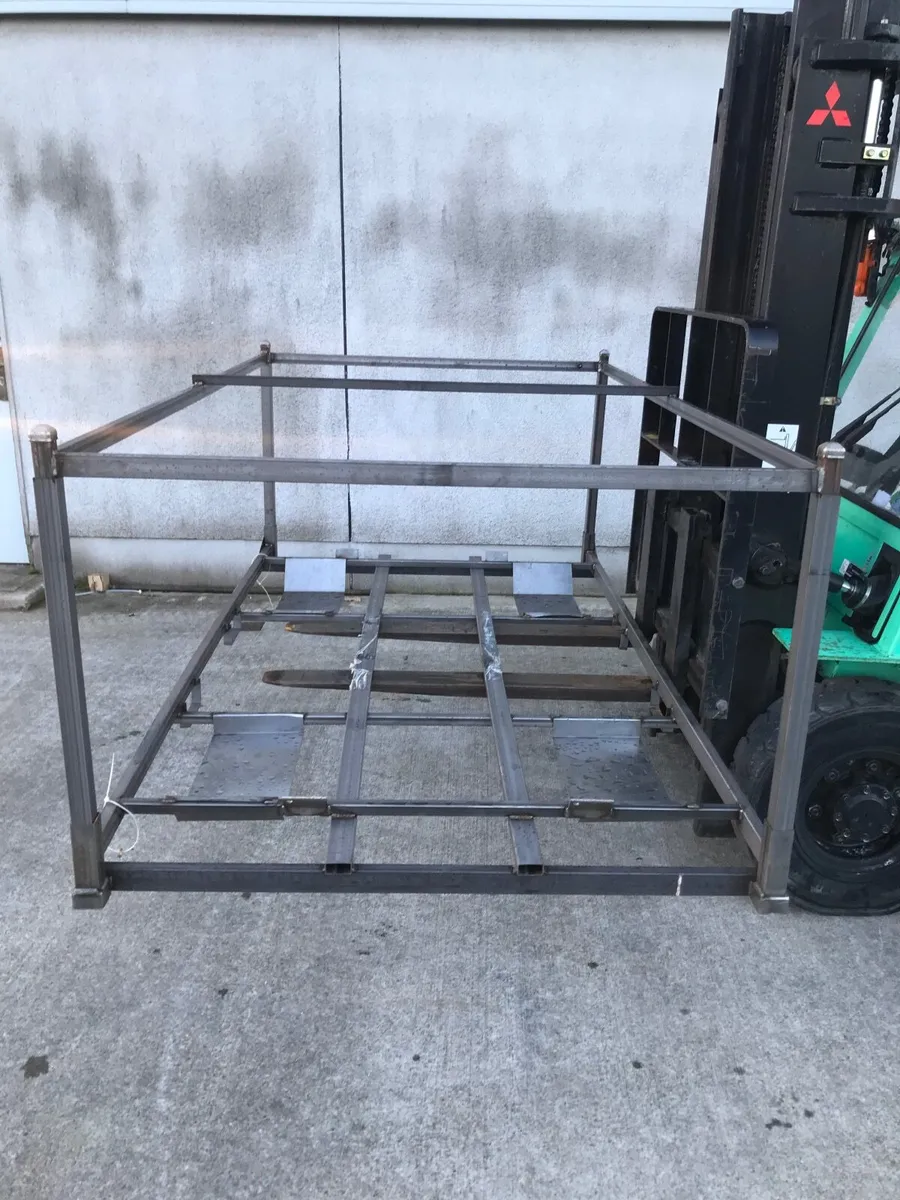 STRONG STEEL CAGES €50 EACH - Image 2