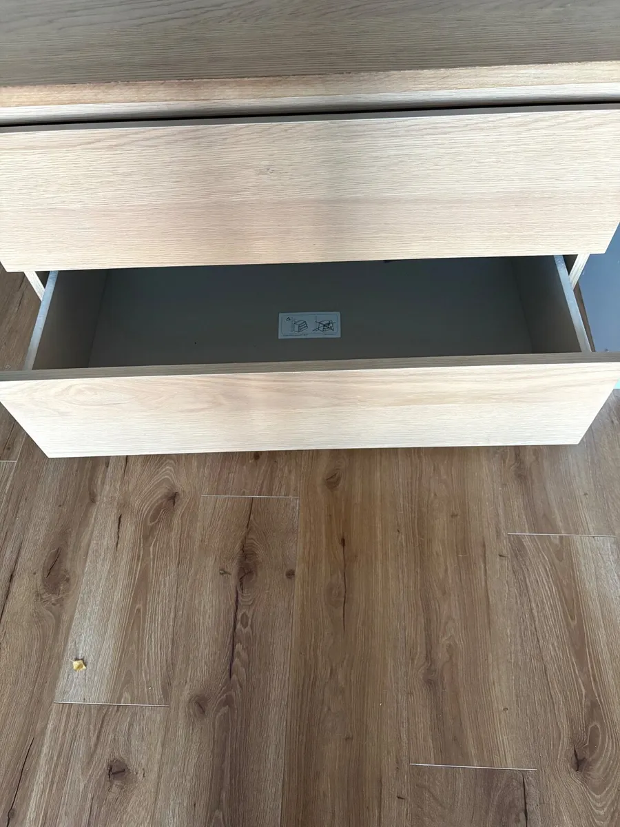 Chest of drawers - Image 2