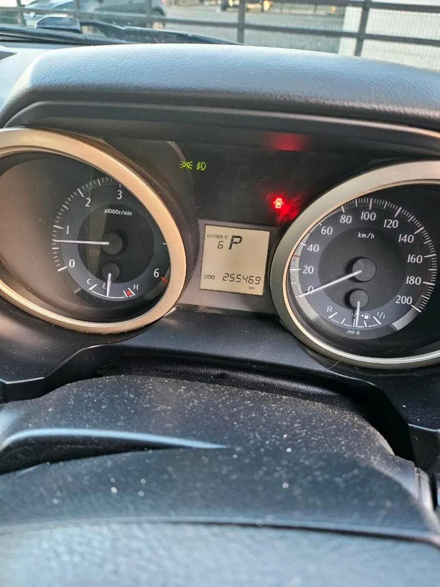 Toyota landcruiser - Image 4
