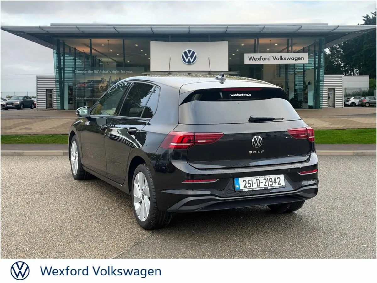 Volkswagen Golf EDITION 75 1.5TSI 116HP MANUAL - Image 4
