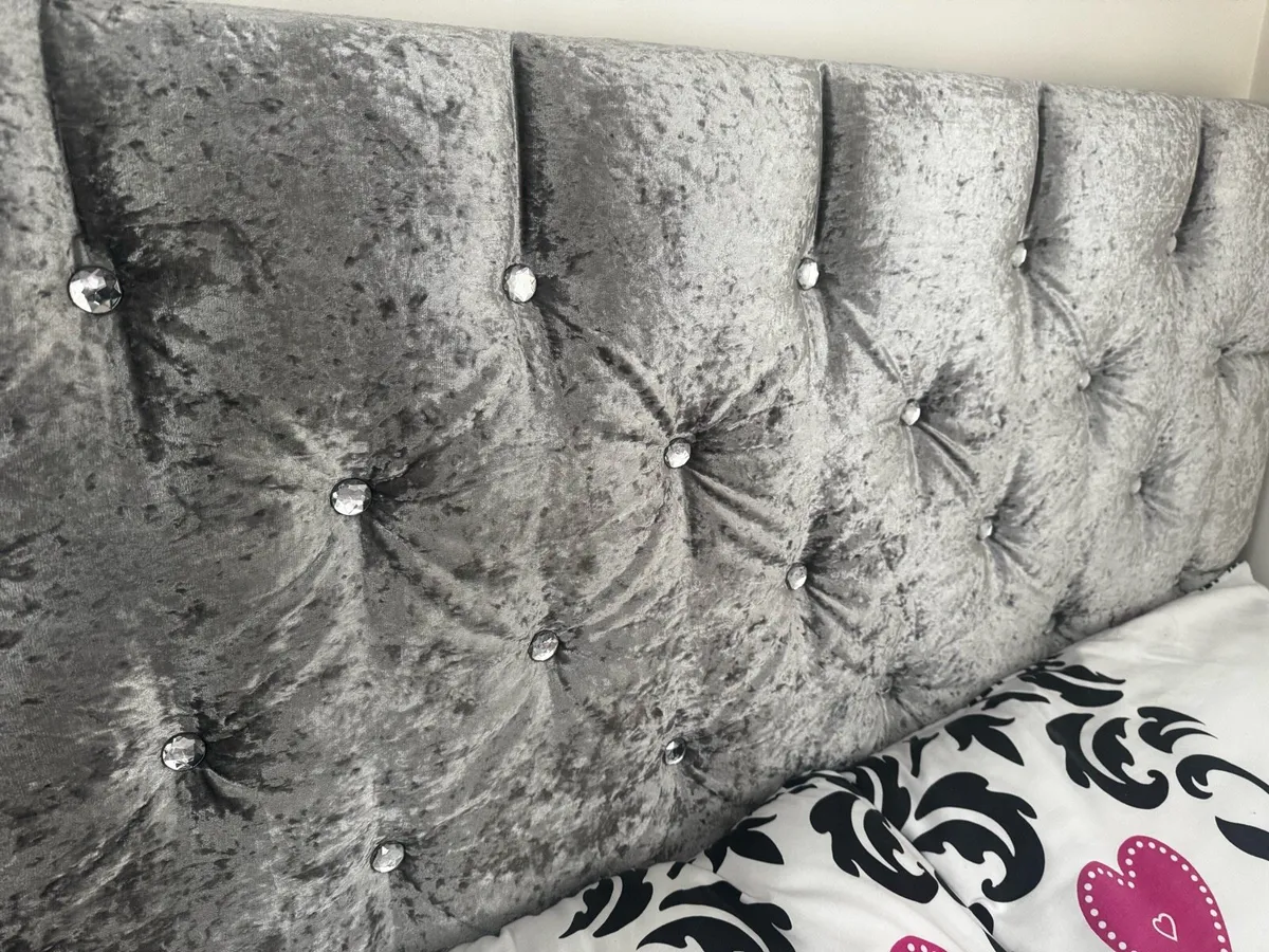 Velour Headboard - Image 2