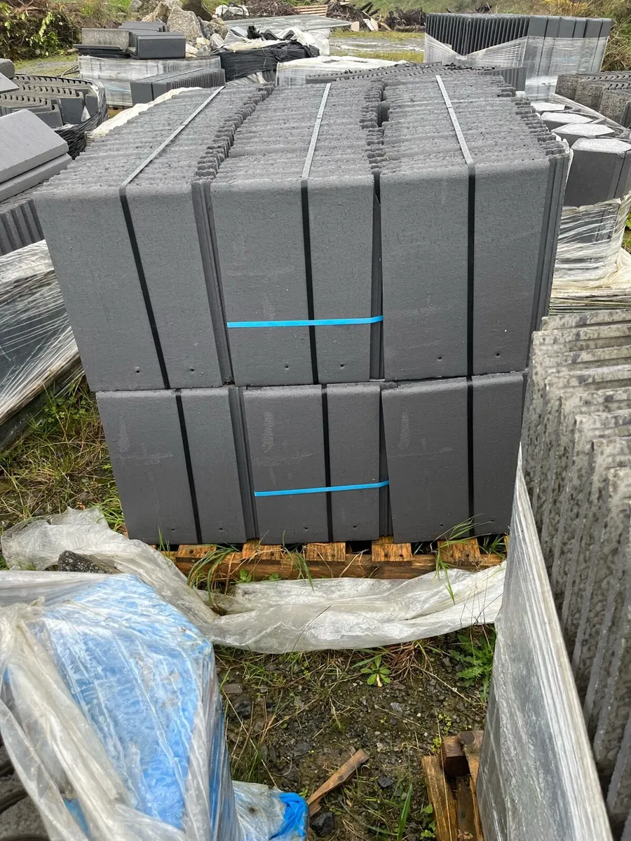 Roof tiles - Image 4