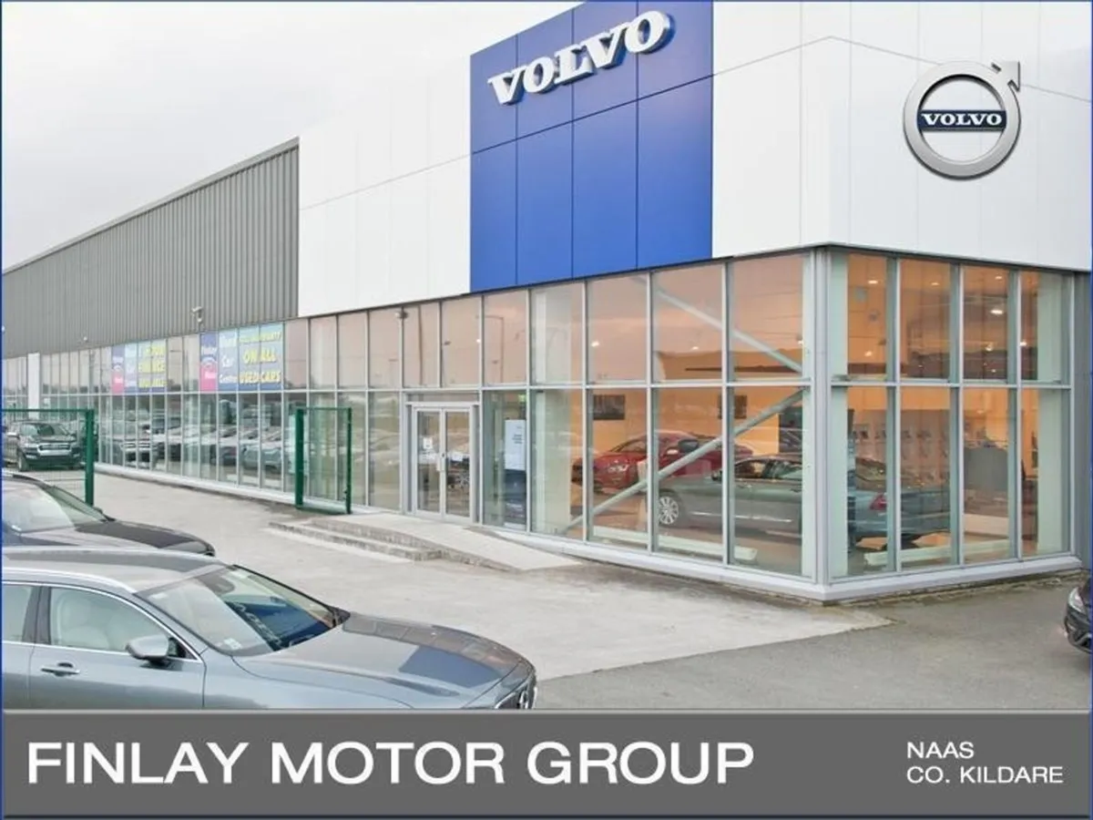 Volvo XC90 T8 Plus Bright  Pan Roof 21 Inch Alloy - Image 3