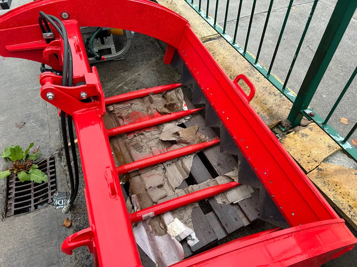 New InterTech Bale Shear - Image 4