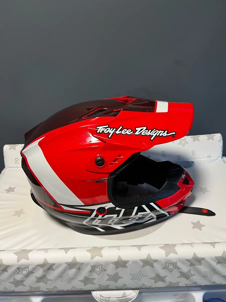 Troy Lee Design Motocross Helmet - Image 1