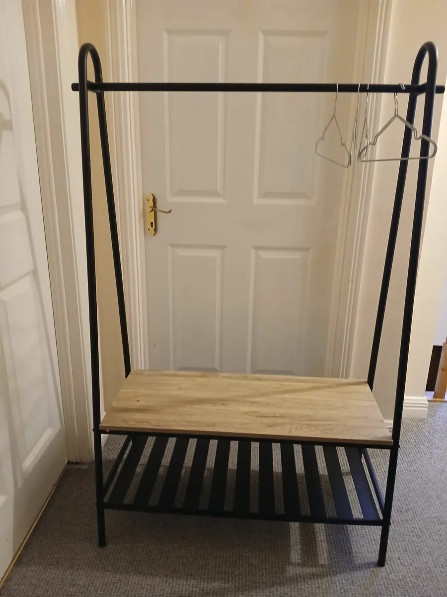 Clothes rail - Image 2