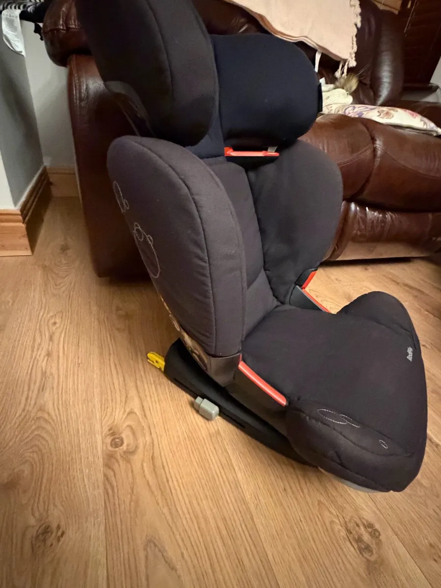 Car seat - Image 2