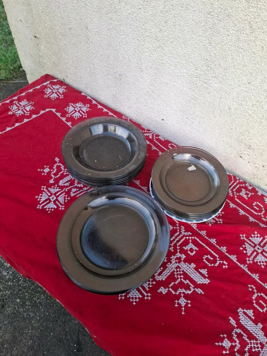 Plates vintage service in glass 18 plates