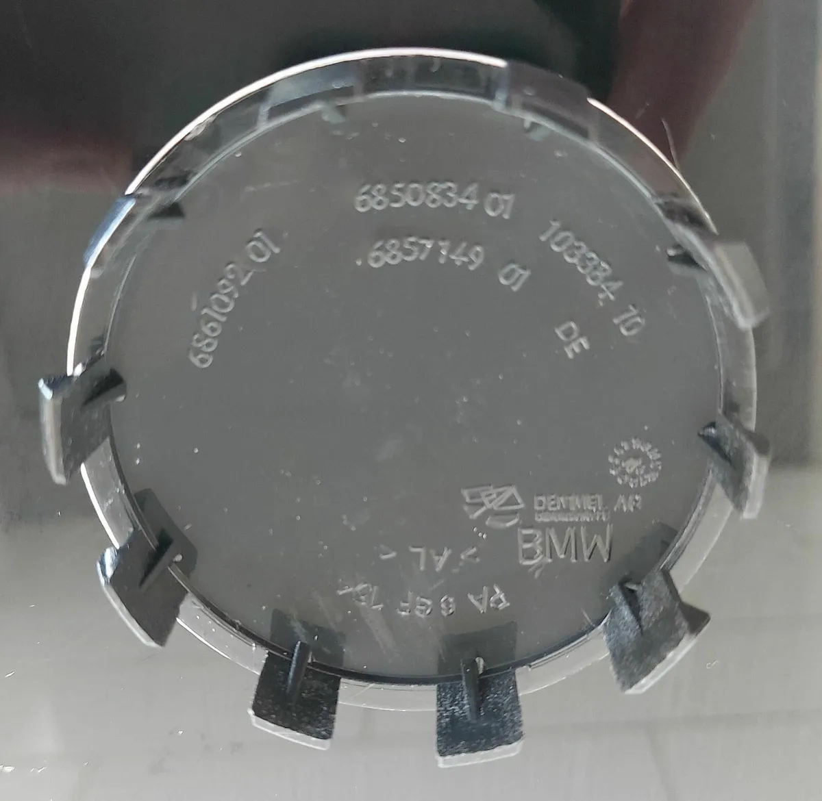 BMW Black Centre Caps (56mm) FREE POST - Image 2