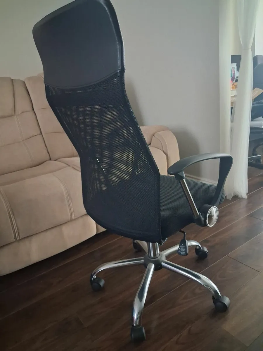 Office chair - Image 4