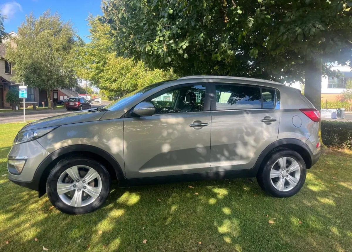 Kia Sportage 2012 - Image 2