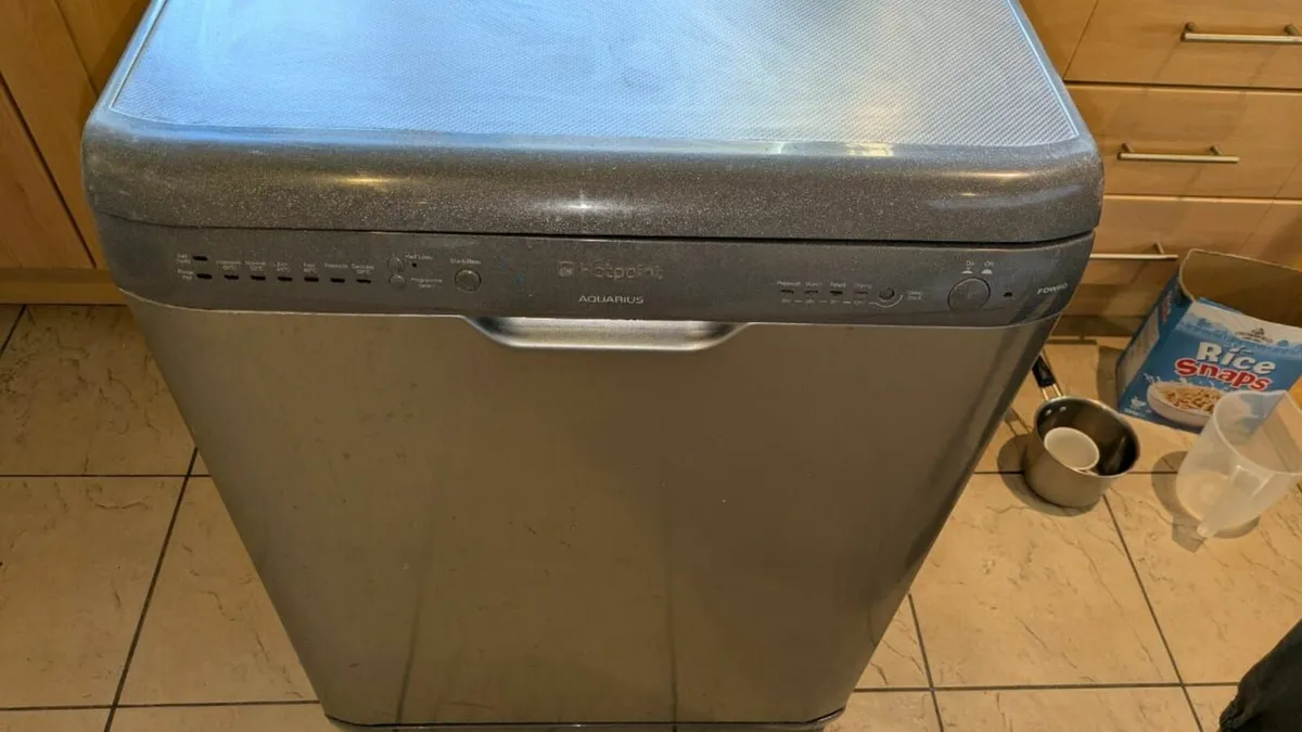 Dishwasher - Image 2