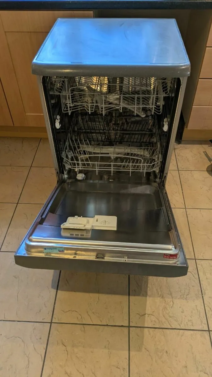 Dishwasher - Image 3
