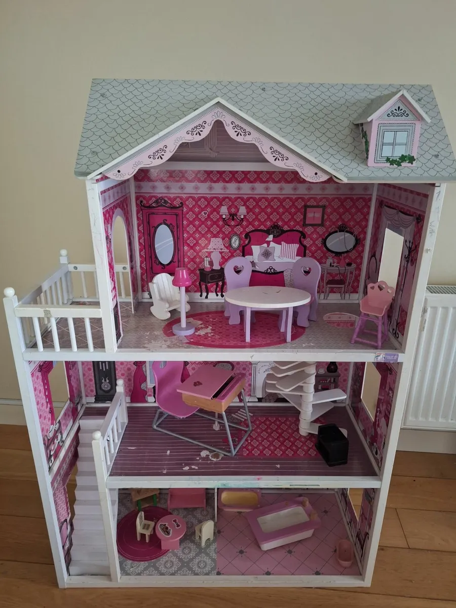 Barbie house