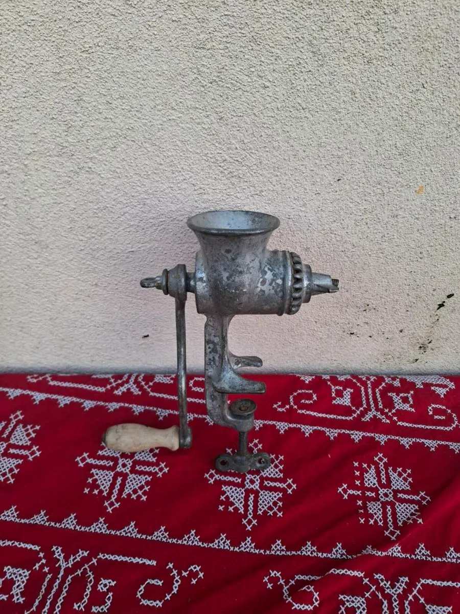 Vintage meat grinder postage possible - Image 1