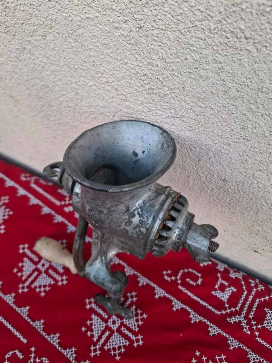 Vintage meat grinder postage possible - Image 2