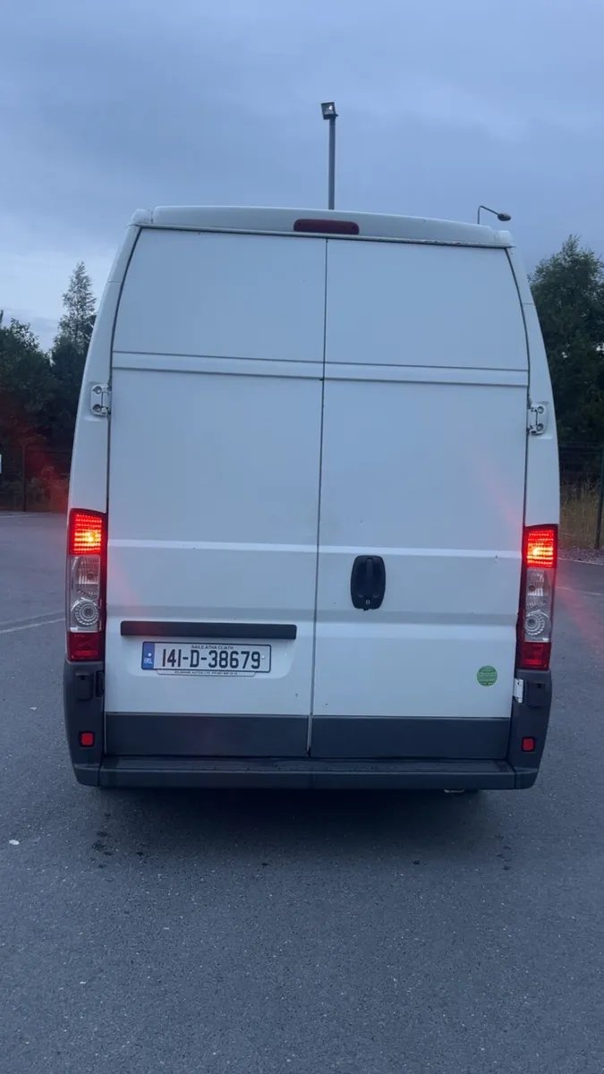 Citroen Relay Campervan - Image 2