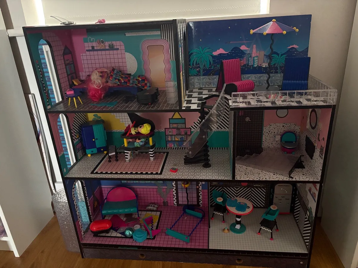 LOL Surprise dolls house - Image 2