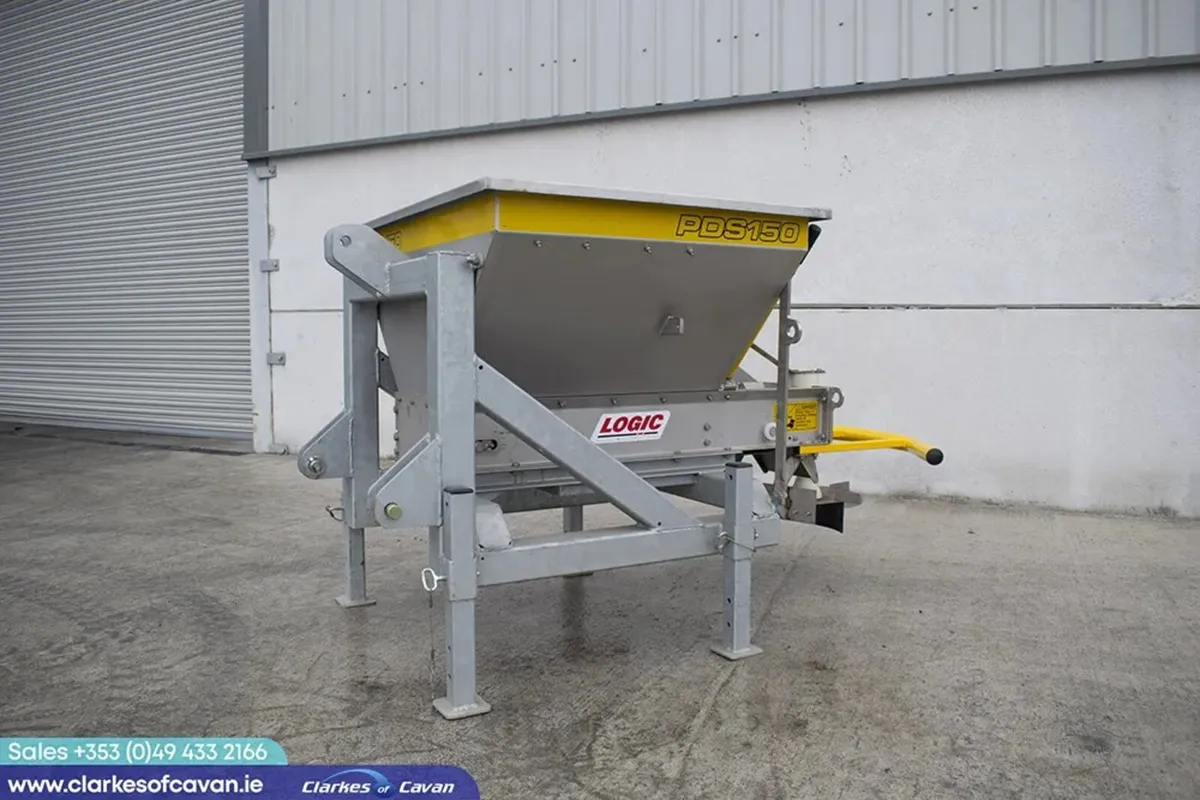 New Logic PSD150T 3-point linkage salt spreader - Image 2