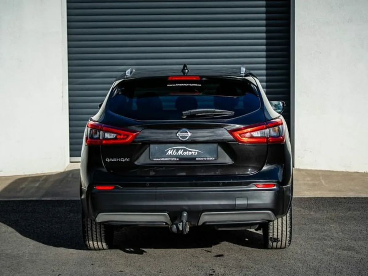Nissan Qashqai Tekna 115PS 5DR - Image 4