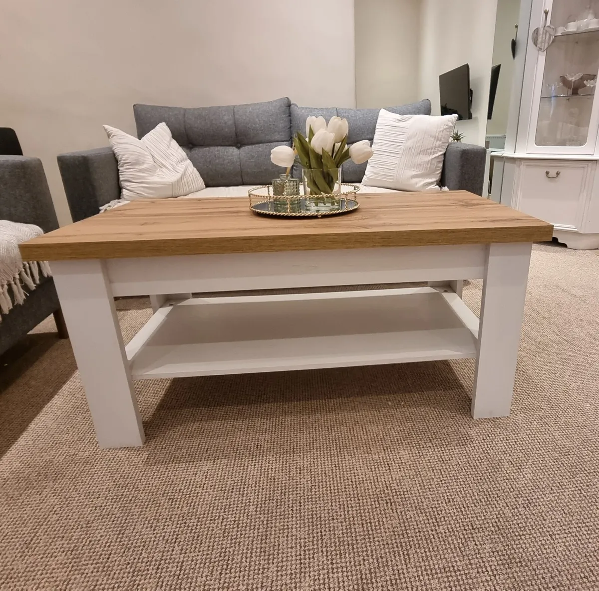 Table.   LIKE BRAND NEW - Image 1