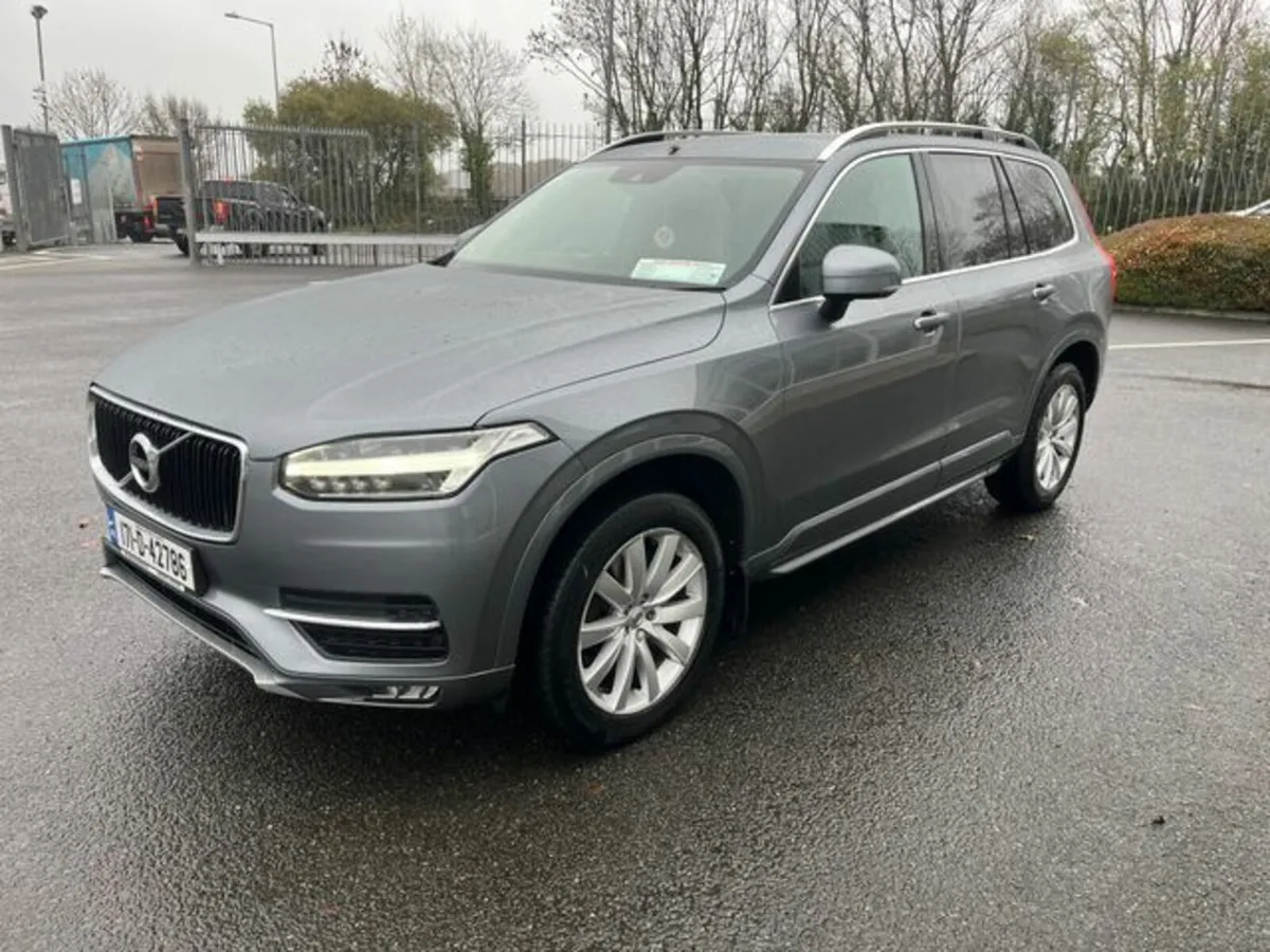 Volvo XC90 D5 AWD Momentum GT 5DR Auto - Image 4