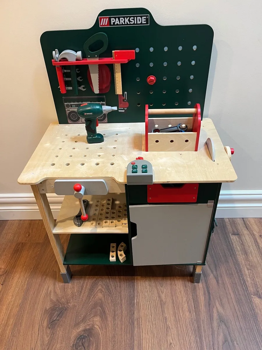 Wooden toy workbench - Image 2