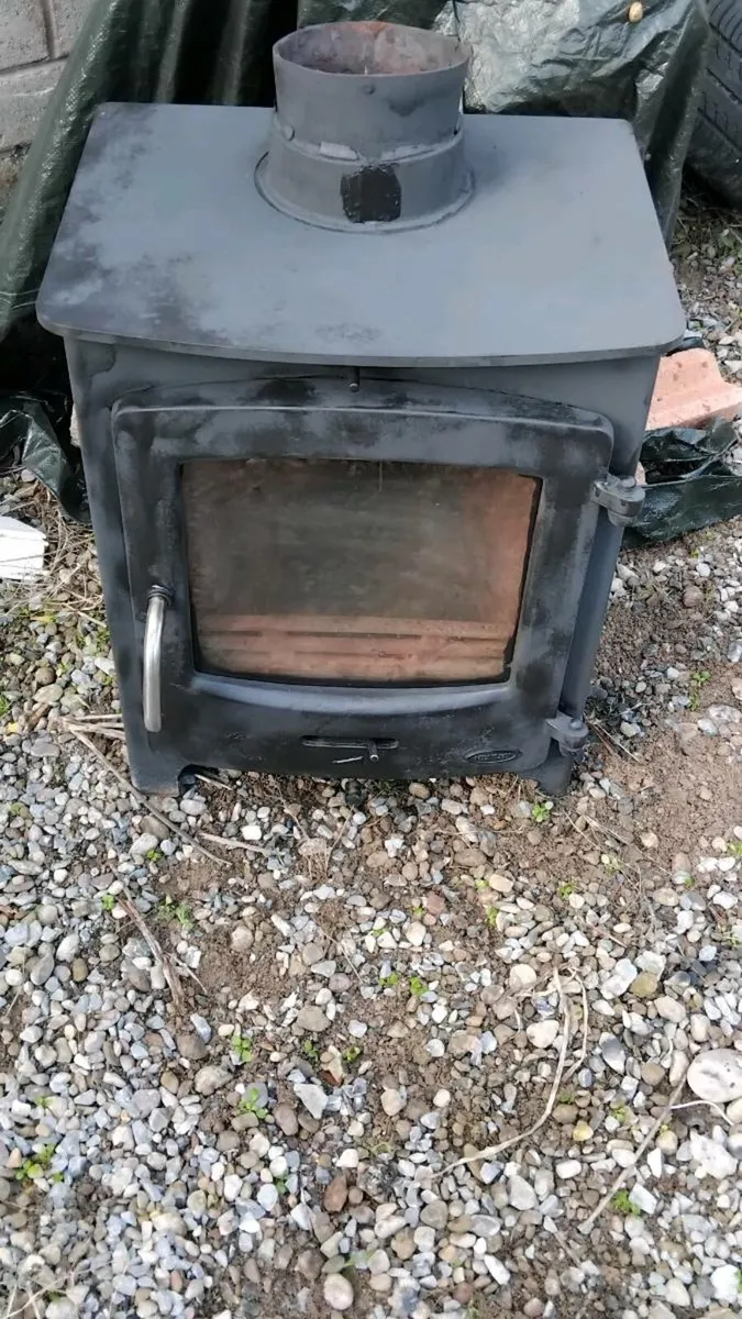 Henley stove - Image 1
