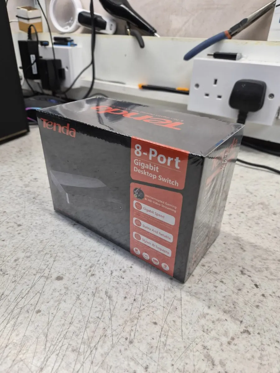 Tenda TEG1008D - Image 1