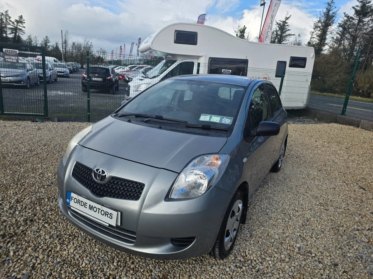 Toyota Yaris 2006 - Image 2