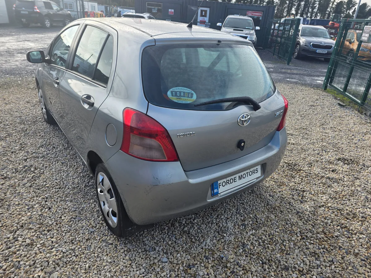 Toyota Yaris 2006 - Image 3