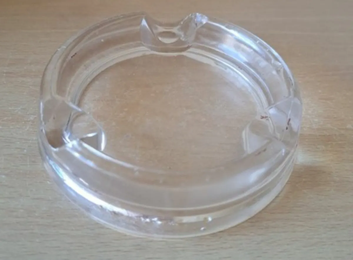 VINTAGE 1950s ASHTRAY...