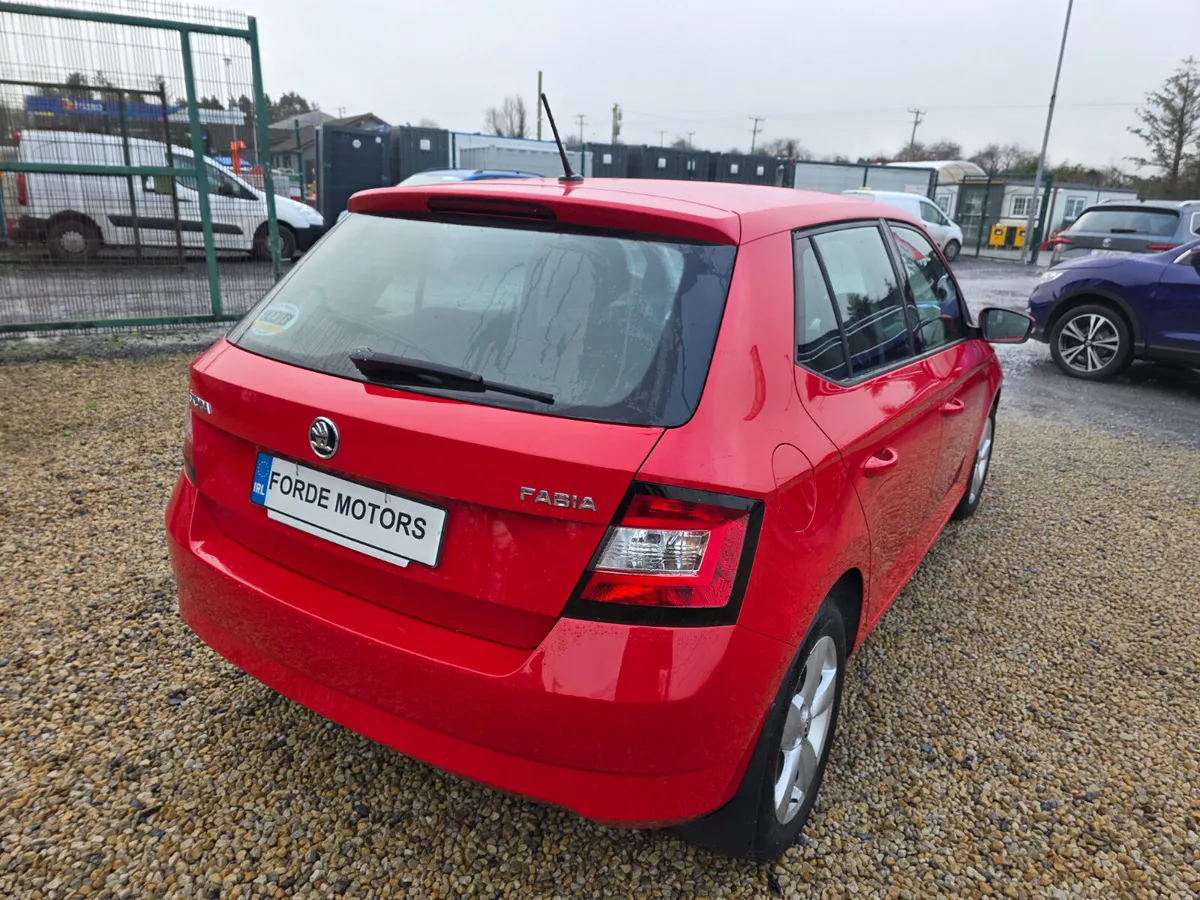 Skoda Fabia 2015 - Image 4