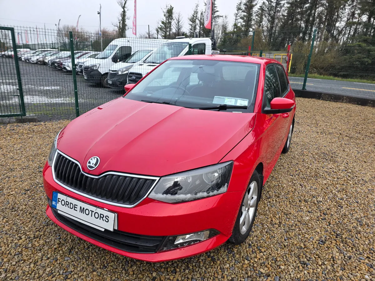 Skoda Fabia 2015 - Image 2