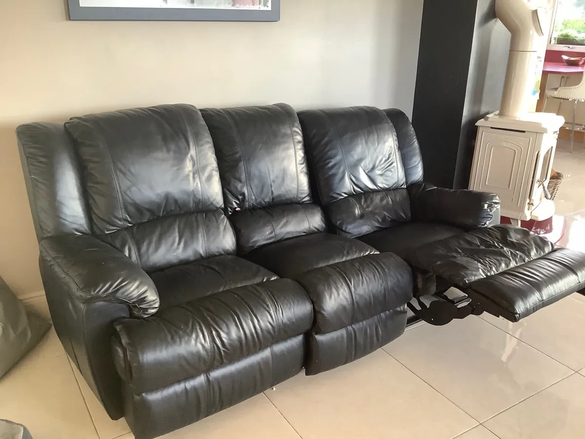 Couch and chair - Image 4