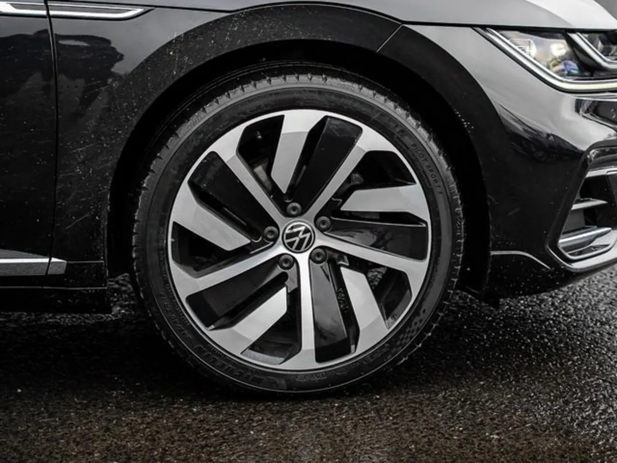 Volkswagen Arteon R LINE PHEV DSG *PAN ROOF* - Image 3