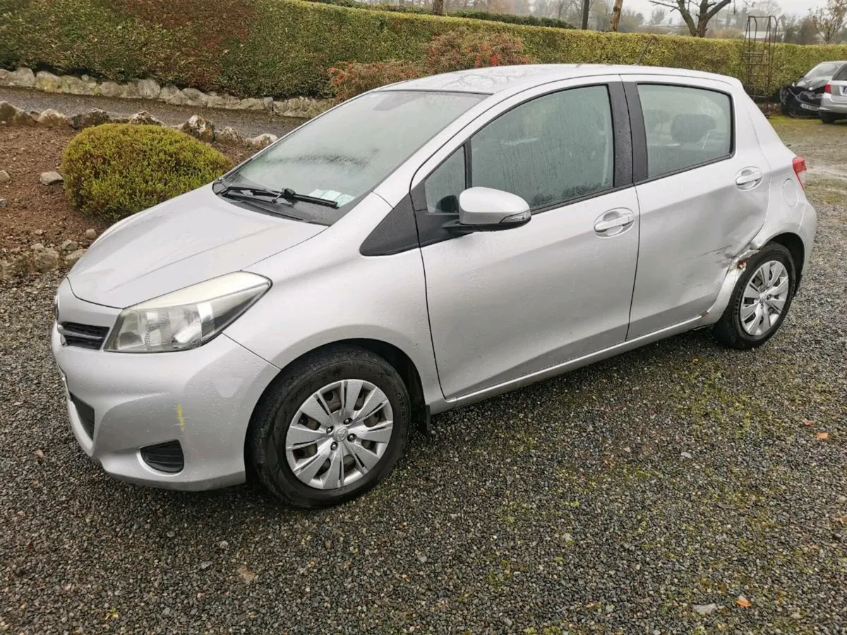 11 Toyota Yaris - Image 1
