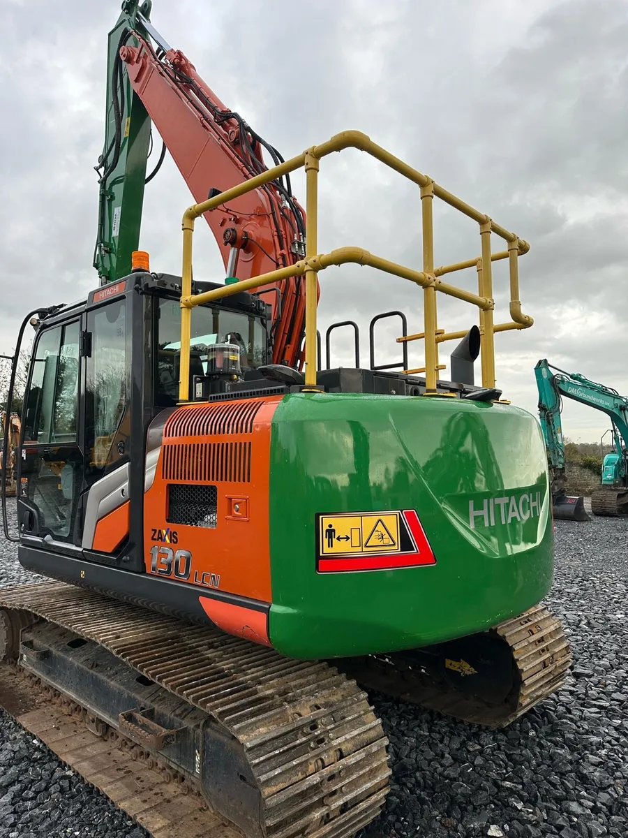 HITACHI ZX130LCN-7 2022 - Image 2