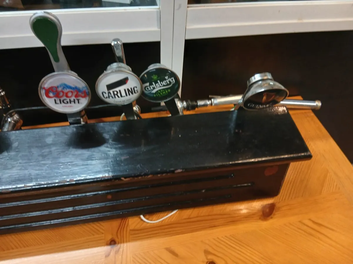 Beer taps - Image 1
