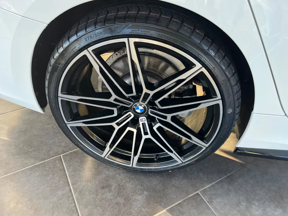 BMW 3-Series 2021 330e Se Pro - Image 4