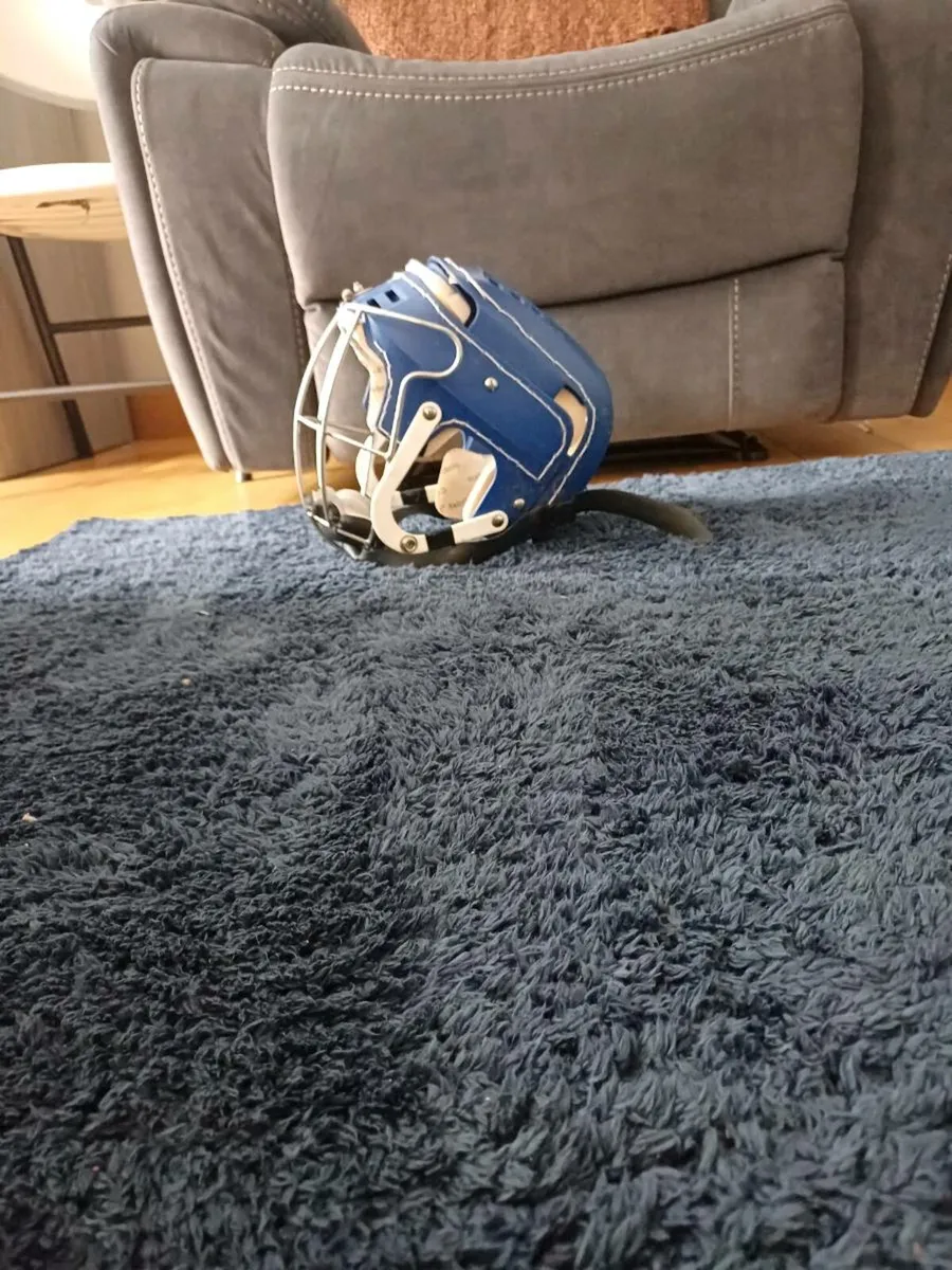 Hurling helmet - Image 2