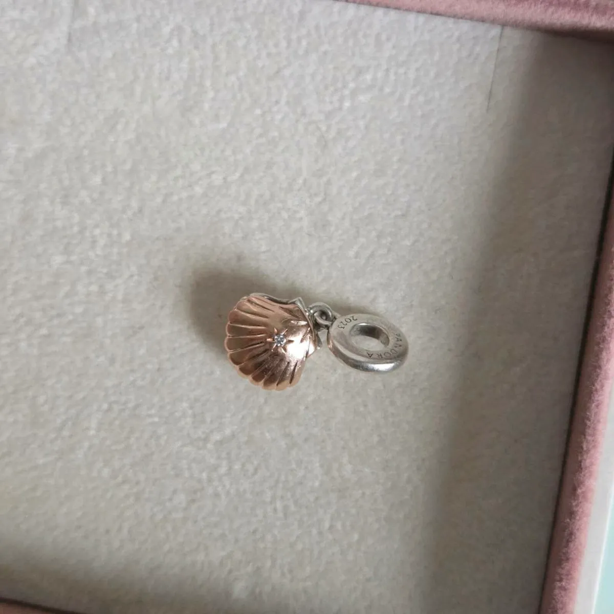 Pandora club 2023 shea shell perfect condition - Image 3