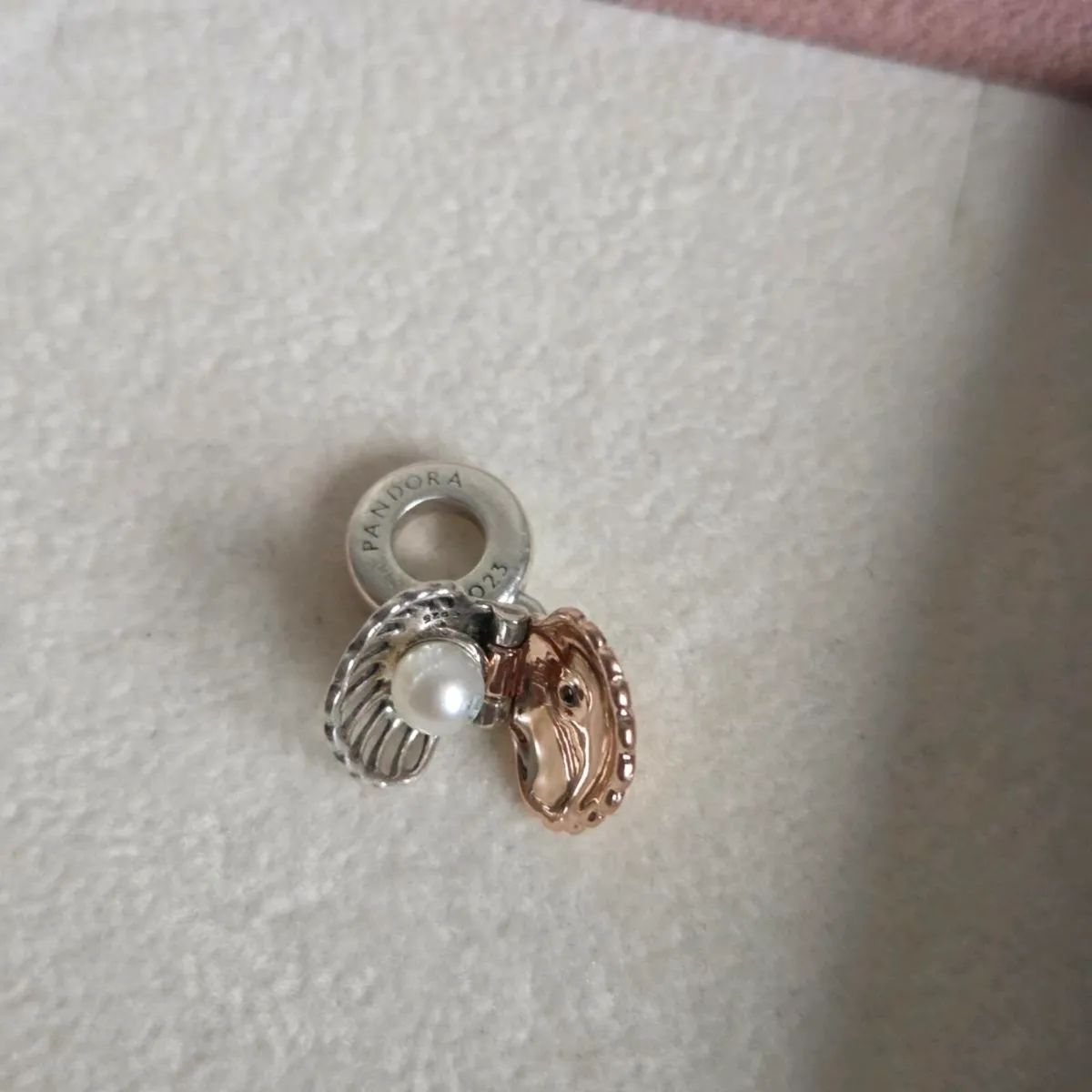 Pandora club 2023 shea shell perfect condition - Image 4