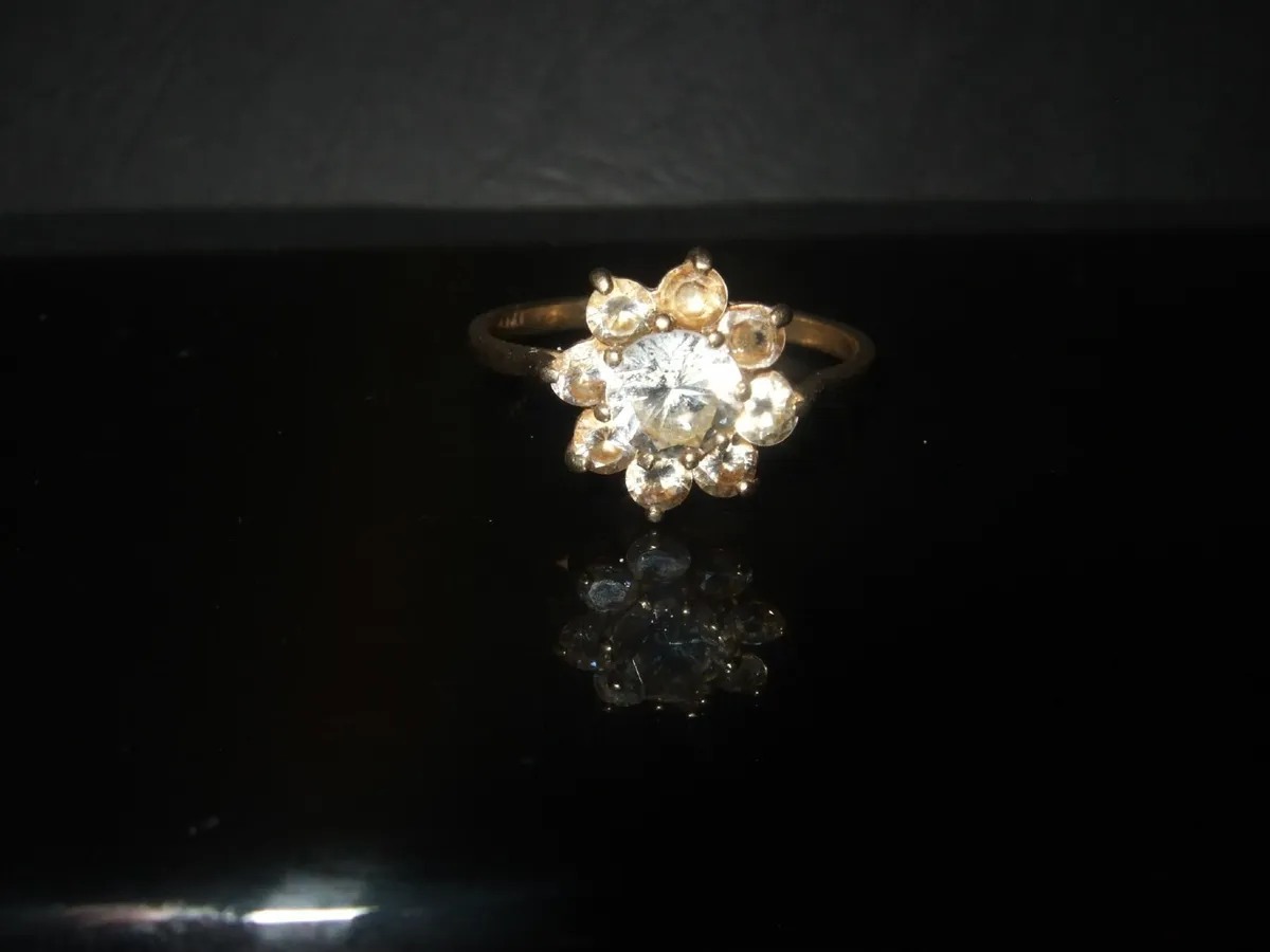 Vintage 9ct Gold Cross - Image 4