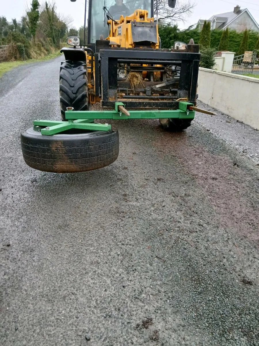 Silage pusher - Image 1
