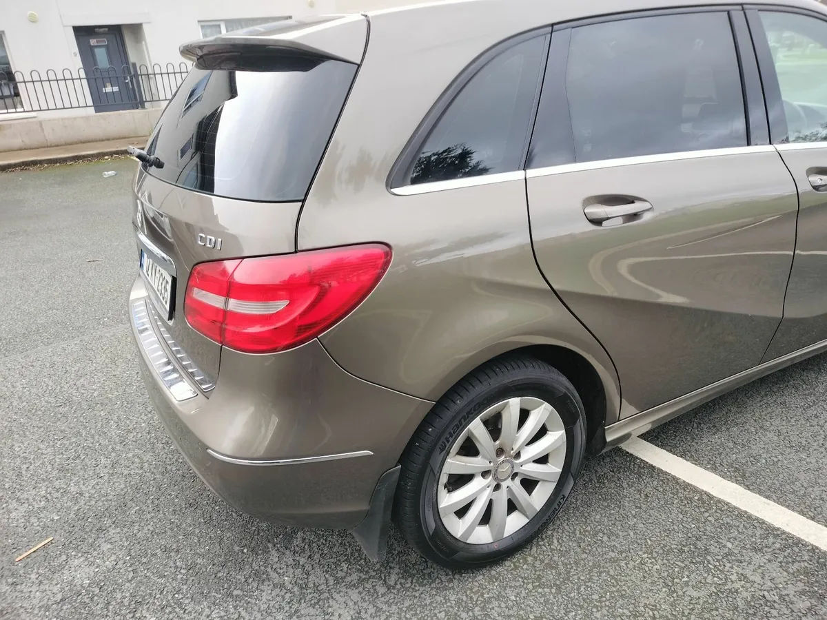 Mercedes-Benz B-Class 2012 - Image 3