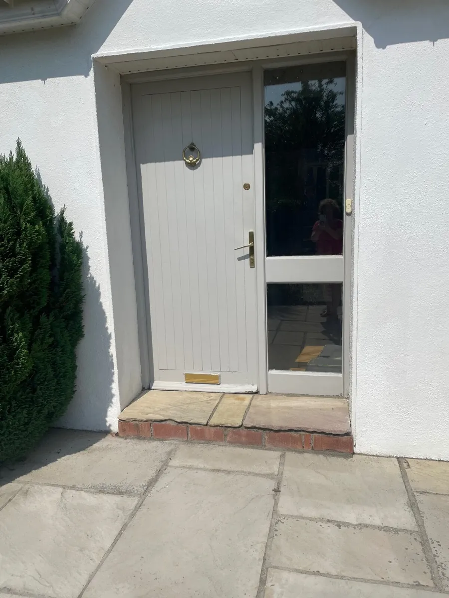 Front door - Image 1