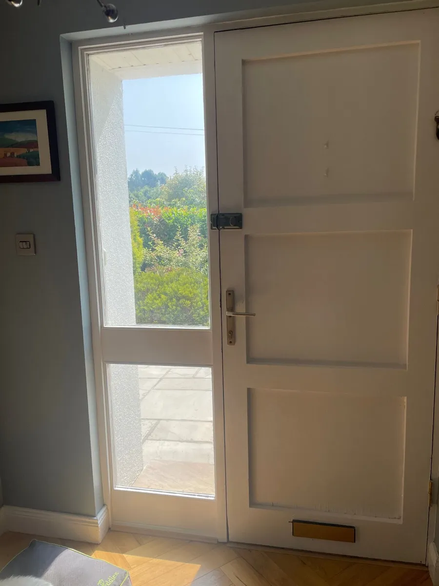 Front door - Image 2